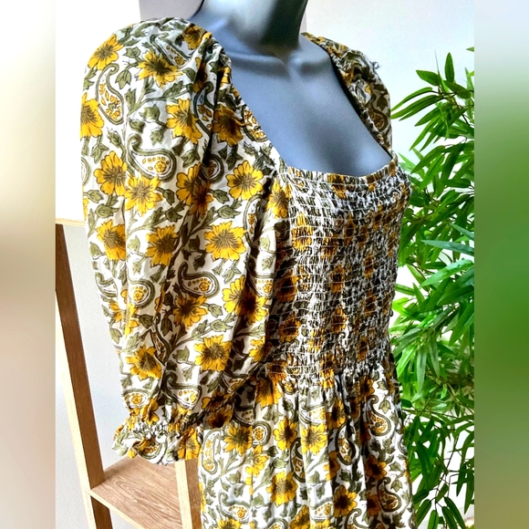 RAHI Elegant Floral Midi Dress(SALE) - Picture 3 of 9